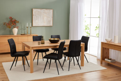 Lara Dining Setting